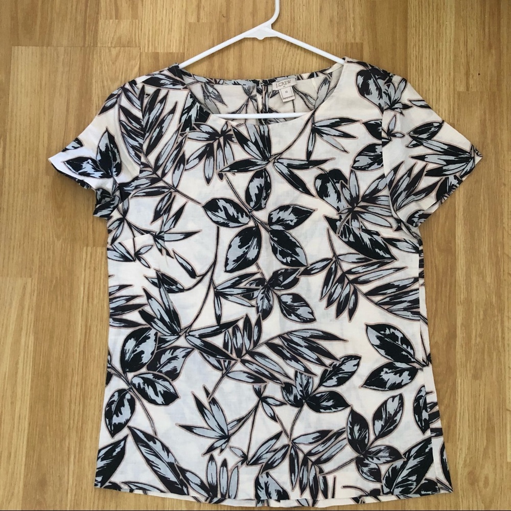 J. Crew Short sleeve leaf printed linen blend top.